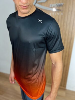 Camisa Gola Careca Degrade Preto com Laranja.
