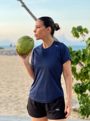 Camisa Gola Careca Feminina Marinho.