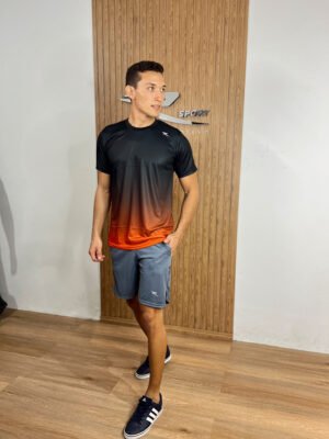 Camisa Gola Careca Degrade Preto com Laranja.