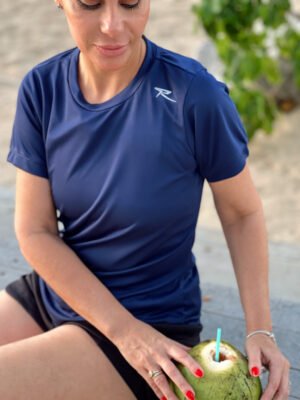 Camisa Gola Careca Feminina Marinho.