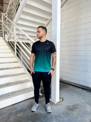 Camisa Gola Careca Degrade Preto com Verde.