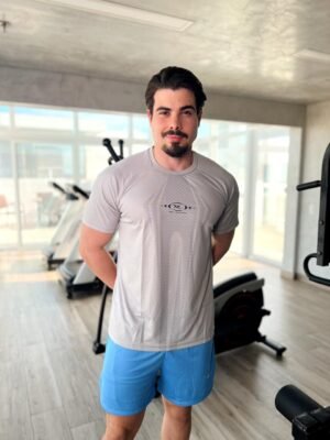 Camisa Gola Careca Masculino Cinza Prata.